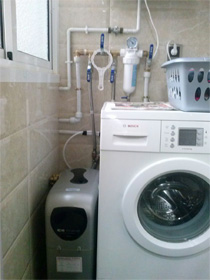 Instalación de equipo de tratamiento de agua realizada por Osmo Agua